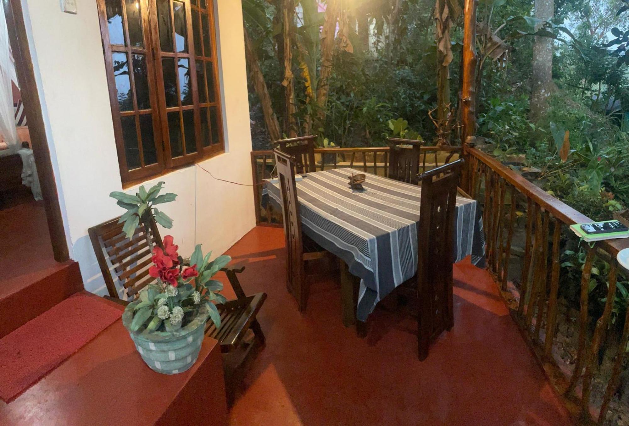 Hidden Gem Inn Ела Екстериор снимка